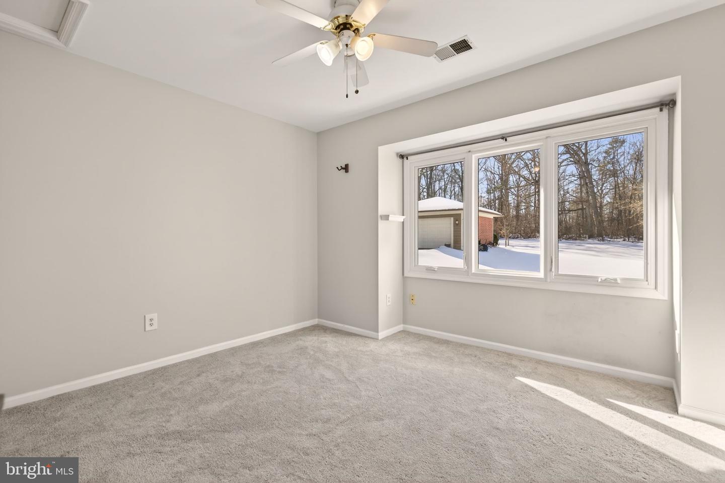 2924 ELMESMEADE CT, OAKTON, Virginia 22124, 3 Bedrooms Bedrooms, ,3 BathroomsBathrooms,Residential,For sale,2924 ELMESMEADE CT,VAFX2288300 MLS # VAFX2288300