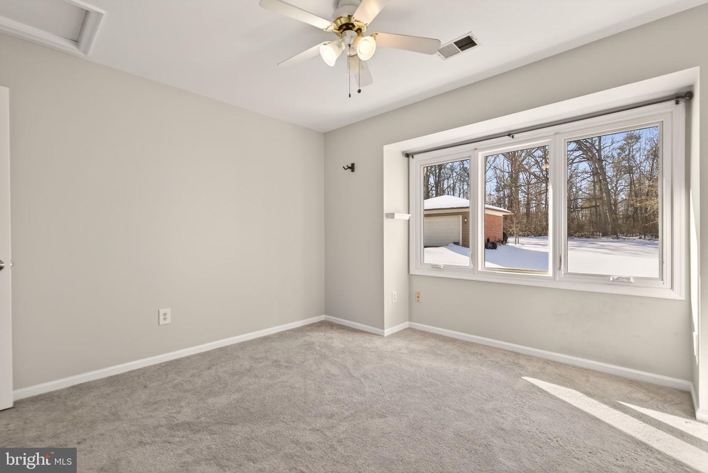 2924 ELMESMEADE CT, OAKTON, Virginia 22124, 3 Bedrooms Bedrooms, ,3 BathroomsBathrooms,Residential,For sale,2924 ELMESMEADE CT,VAFX2288300 MLS # VAFX2288300