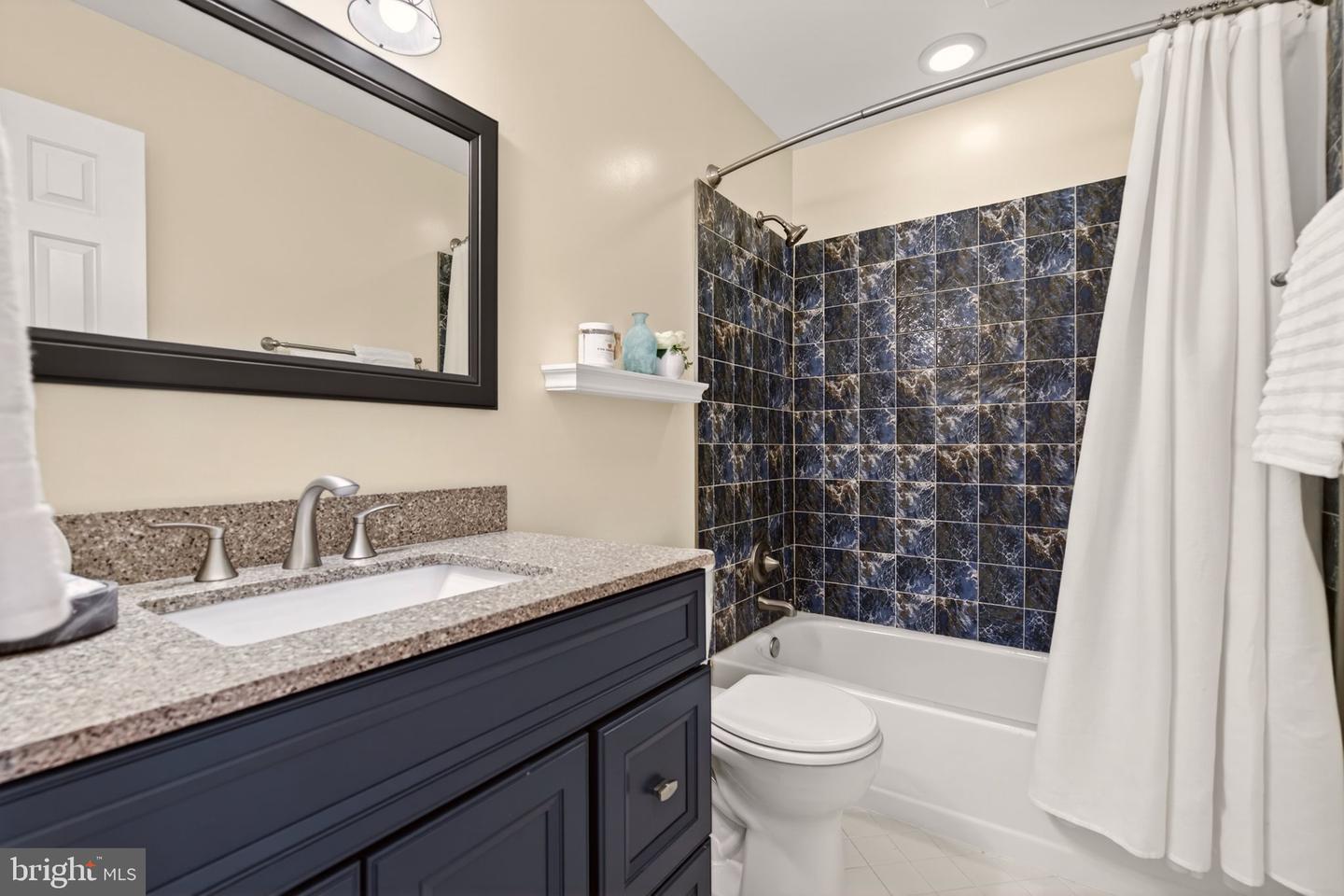 2924 ELMESMEADE CT, OAKTON, Virginia 22124, 3 Bedrooms Bedrooms, ,3 BathroomsBathrooms,Residential,For sale,2924 ELMESMEADE CT,VAFX2288300 MLS # VAFX2288300