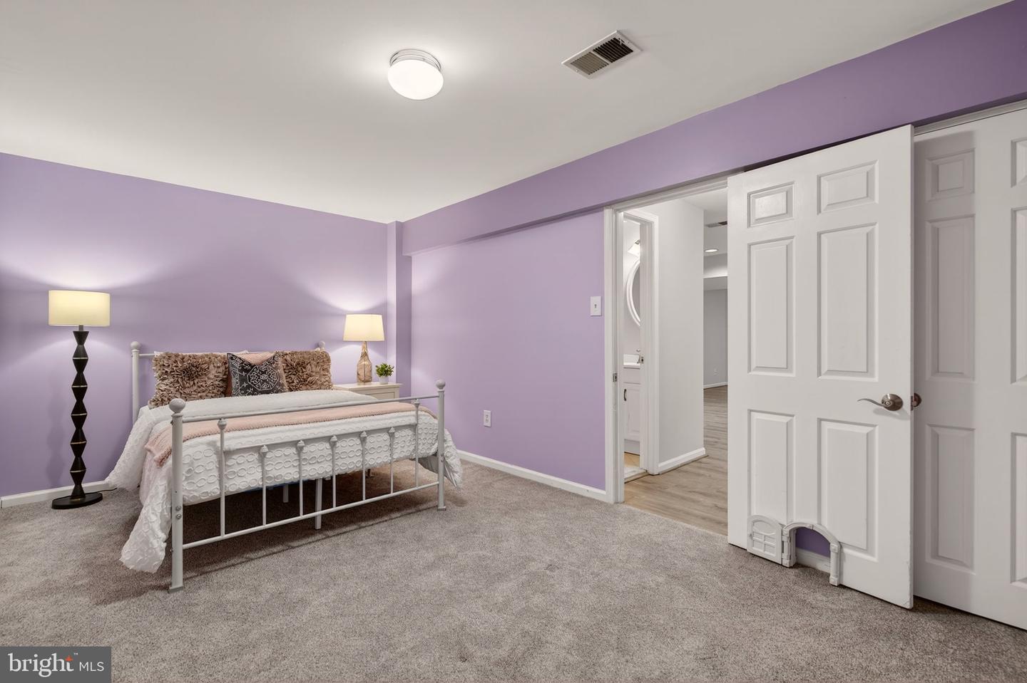 2924 ELMESMEADE CT, OAKTON, Virginia 22124, 3 Bedrooms Bedrooms, ,3 BathroomsBathrooms,Residential,For sale,2924 ELMESMEADE CT,VAFX2288300 MLS # VAFX2288300