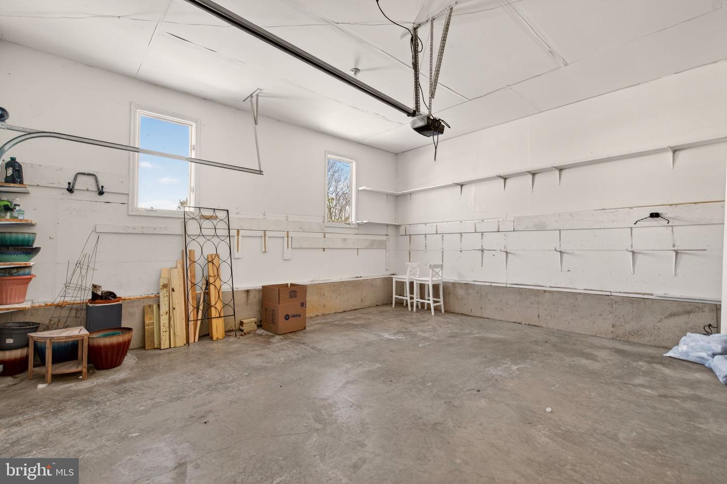 2924 ELMESMEADE CT, OAKTON, Virginia 22124, 3 Bedrooms Bedrooms, ,3 BathroomsBathrooms,Residential,For sale,2924 ELMESMEADE CT,VAFX2288300 MLS # VAFX2288300