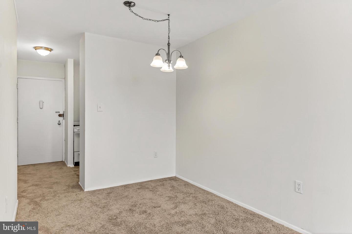 801 N PITT ST #521, ALEXANDRIA, Virginia 22314, ,1 BathroomBathrooms,Residential,For sale,801 N PITT ST #521,VAAX2053666 MLS # VAAX2053666