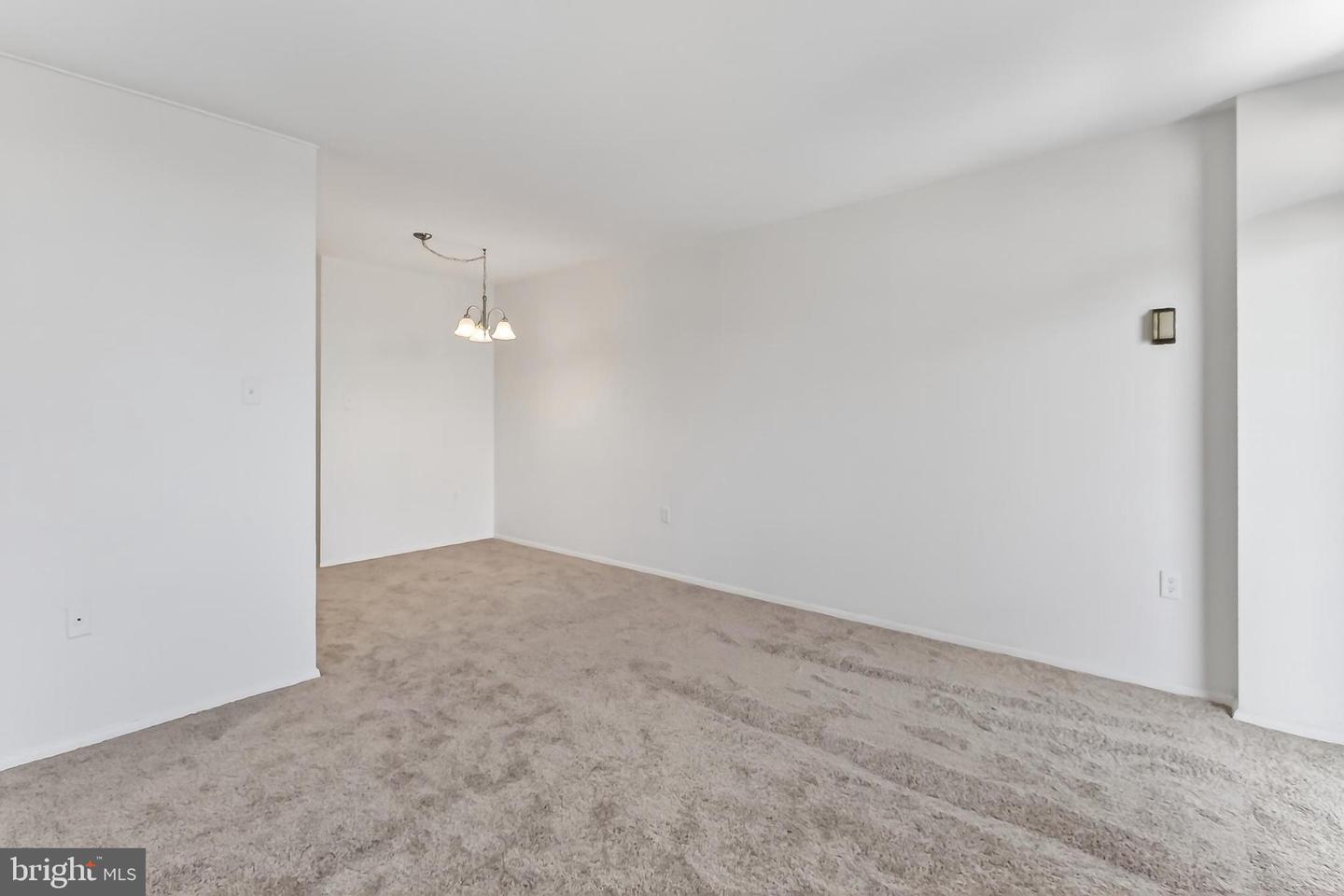 801 N PITT ST #521, ALEXANDRIA, Virginia 22314, ,1 BathroomBathrooms,Residential,For sale,801 N PITT ST #521,VAAX2053666 MLS # VAAX2053666