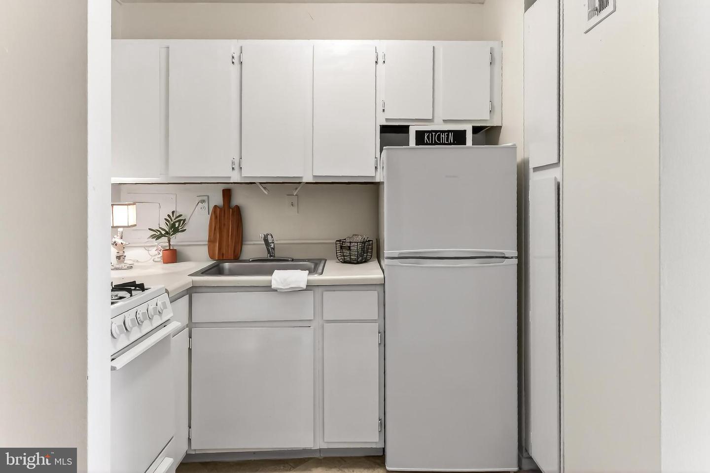 801 N PITT ST #521, ALEXANDRIA, Virginia 22314, ,1 BathroomBathrooms,Residential,For sale,801 N PITT ST #521,VAAX2053666 MLS # VAAX2053666