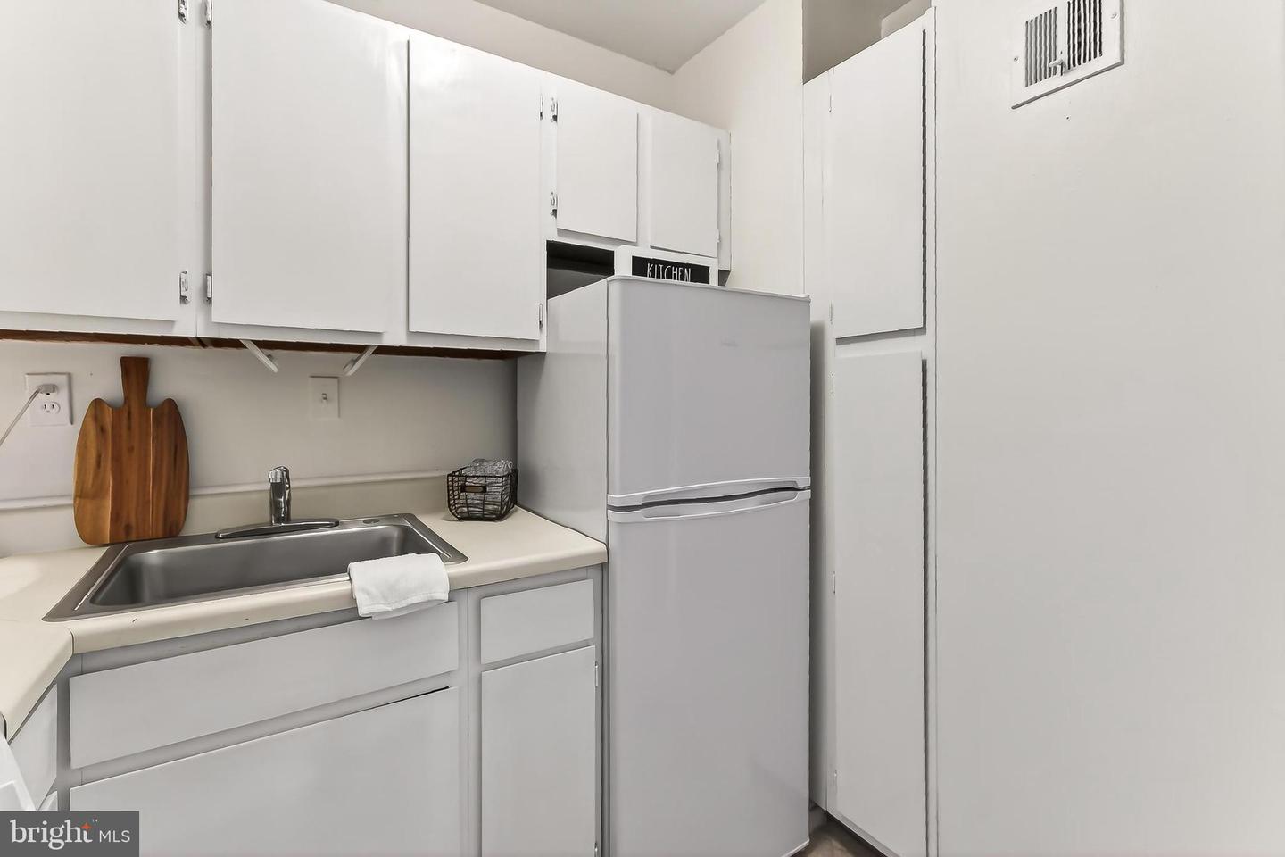 801 N PITT ST #521, ALEXANDRIA, Virginia 22314, ,1 BathroomBathrooms,Residential,For sale,801 N PITT ST #521,VAAX2053666 MLS # VAAX2053666