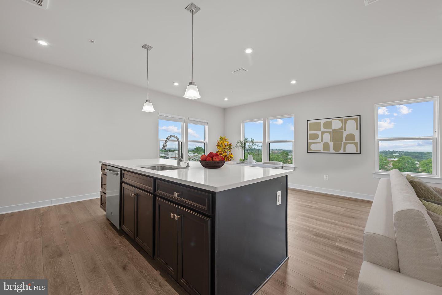 46270 MOUNT ALLEN TER #300, STERLING, Virginia 20164, 2 Bedrooms Bedrooms, ,2 BathroomsBathrooms,Residential,For sale,46270 MOUNT ALLEN TER #300,VALO2115034 MLS # VALO2115034