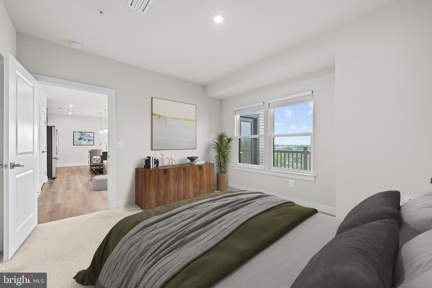 46270 MOUNT ALLEN TER #300, STERLING, Virginia 20164, 2 Bedrooms Bedrooms, ,2 BathroomsBathrooms,Residential,For sale,46270 MOUNT ALLEN TER #300,VALO2115034 MLS # VALO2115034