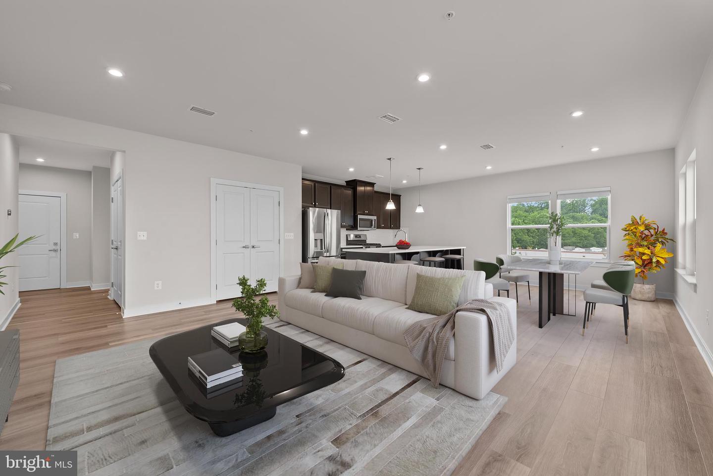 46270 MOUNT ALLEN TER #300, STERLING, Virginia 20164, 2 Bedrooms Bedrooms, ,2 BathroomsBathrooms,Residential,For sale,46270 MOUNT ALLEN TER #300,VALO2115034 MLS # VALO2115034