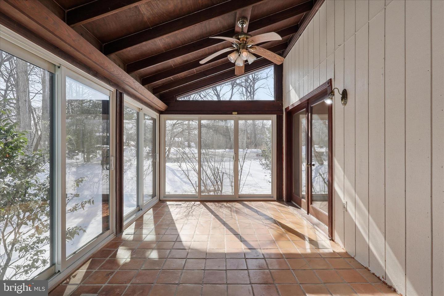 10858 PARCEL CT, OAKTON, Virginia 22124, 4 Bedrooms Bedrooms, ,3 BathroomsBathrooms,Residential,For sale,10858 PARCEL CT,VAFX2288406 MLS # VAFX2288406