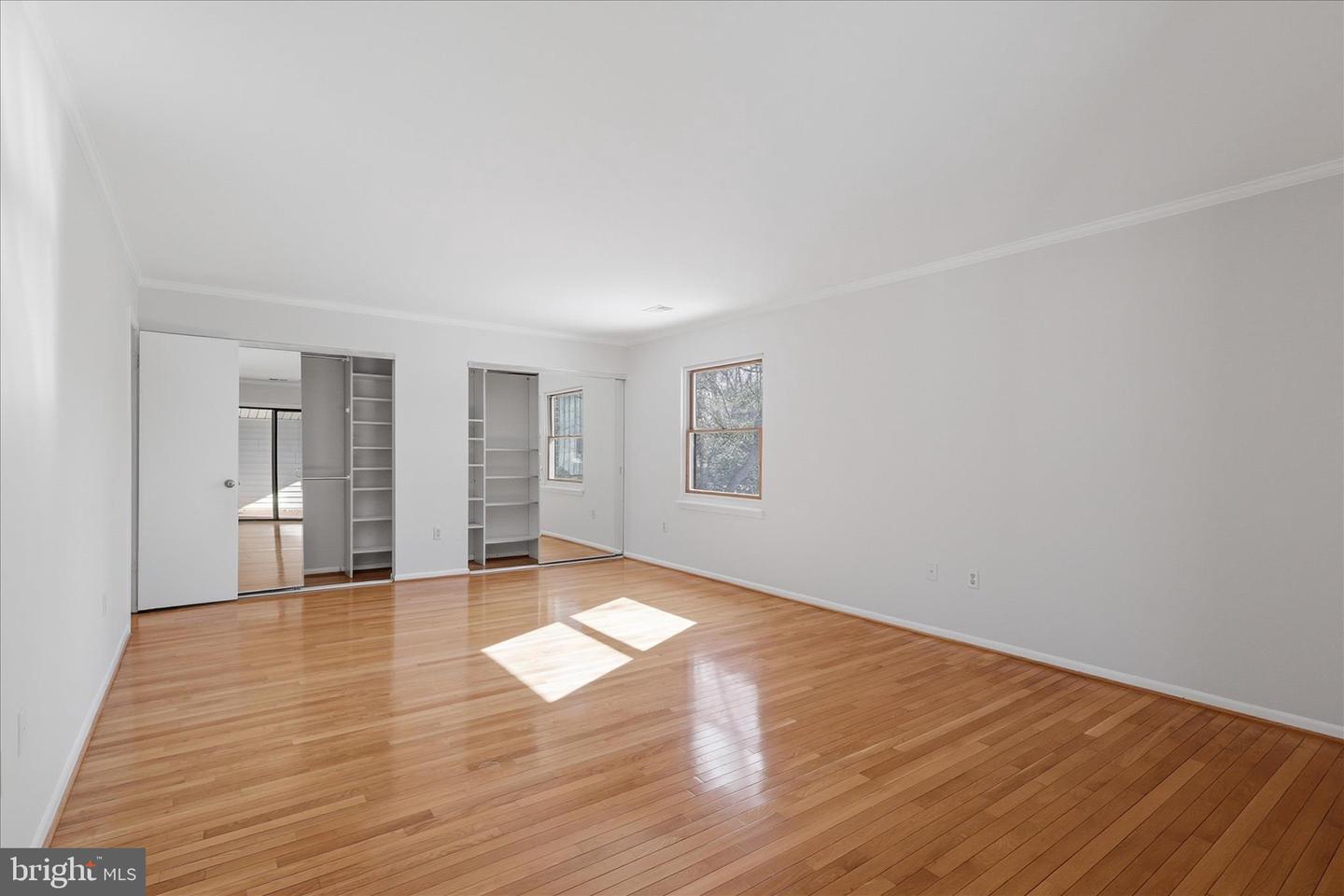 10858 PARCEL CT, OAKTON, Virginia 22124, 4 Bedrooms Bedrooms, ,3 BathroomsBathrooms,Residential,For sale,10858 PARCEL CT,VAFX2288406 MLS # VAFX2288406