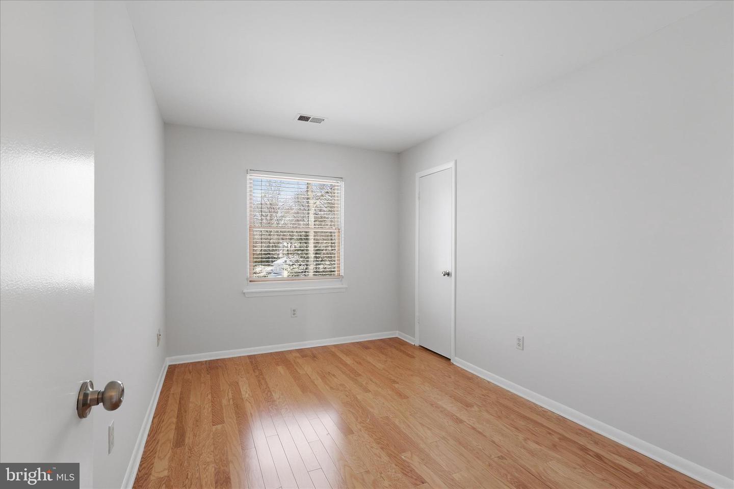 10858 PARCEL CT, OAKTON, Virginia 22124, 4 Bedrooms Bedrooms, ,3 BathroomsBathrooms,Residential,For sale,10858 PARCEL CT,VAFX2288406 MLS # VAFX2288406