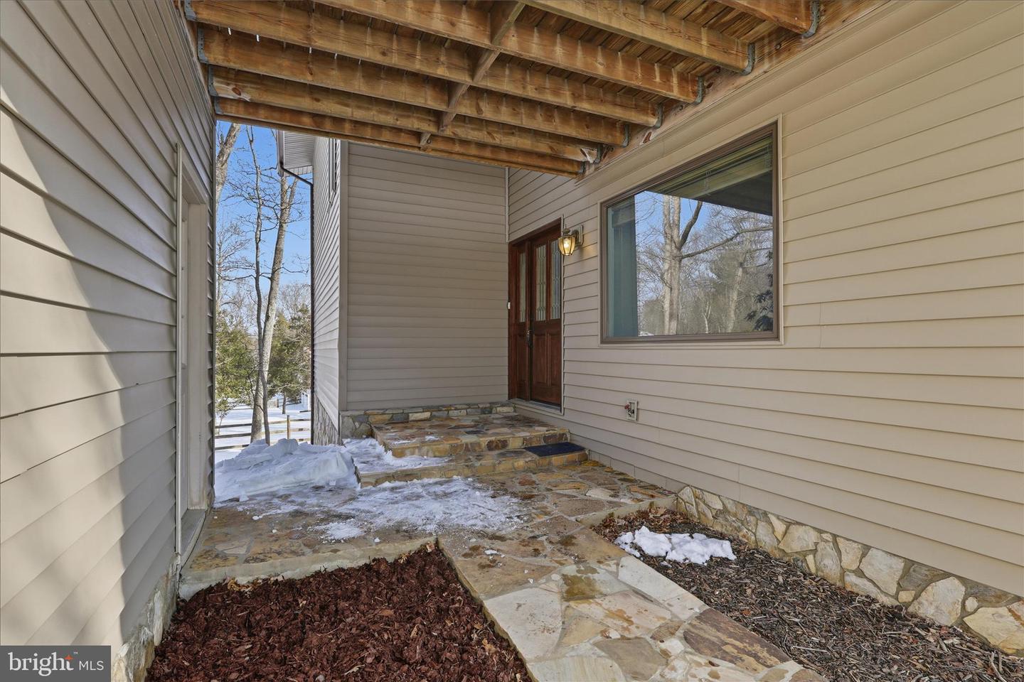 10858 PARCEL CT, OAKTON, Virginia 22124, 4 Bedrooms Bedrooms, ,3 BathroomsBathrooms,Residential,For sale,10858 PARCEL CT,VAFX2288406 MLS # VAFX2288406