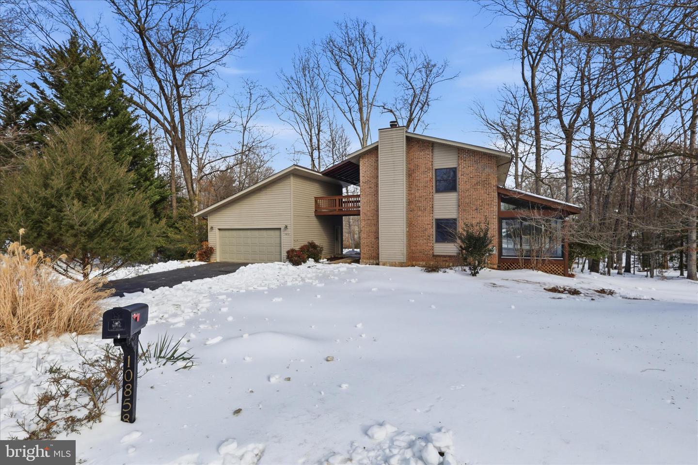 10858 PARCEL CT, OAKTON, Virginia 22124, 4 Bedrooms Bedrooms, ,3 BathroomsBathrooms,Residential,For sale,10858 PARCEL CT,VAFX2288406 MLS # VAFX2288406