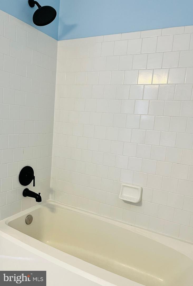 11765 TOLSON PL #11765, WOODBRIDGE, Virginia 22192, 2 Bedrooms Bedrooms, ,2 BathroomsBathrooms,Residential,For sale,11765 TOLSON PL #11765,VAPW2111620 MLS # VAPW2111620