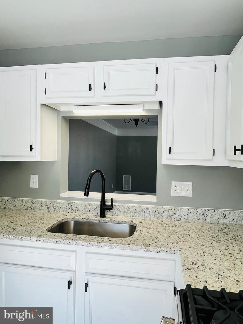 11765 TOLSON PL #11765, WOODBRIDGE, Virginia 22192, 2 Bedrooms Bedrooms, ,2 BathroomsBathrooms,Residential,For sale,11765 TOLSON PL #11765,VAPW2111620 MLS # VAPW2111620