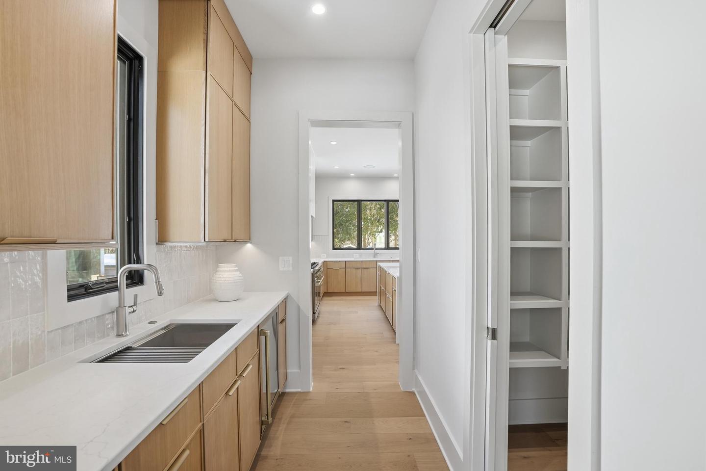 2107 GREENWICH ST, FALLS CHURCH, Virginia 22043, 7 Bedrooms Bedrooms, ,7 BathroomsBathrooms,Residential,For sale,2107 GREENWICH ST,VAFX2288490 MLS # VAFX2288490