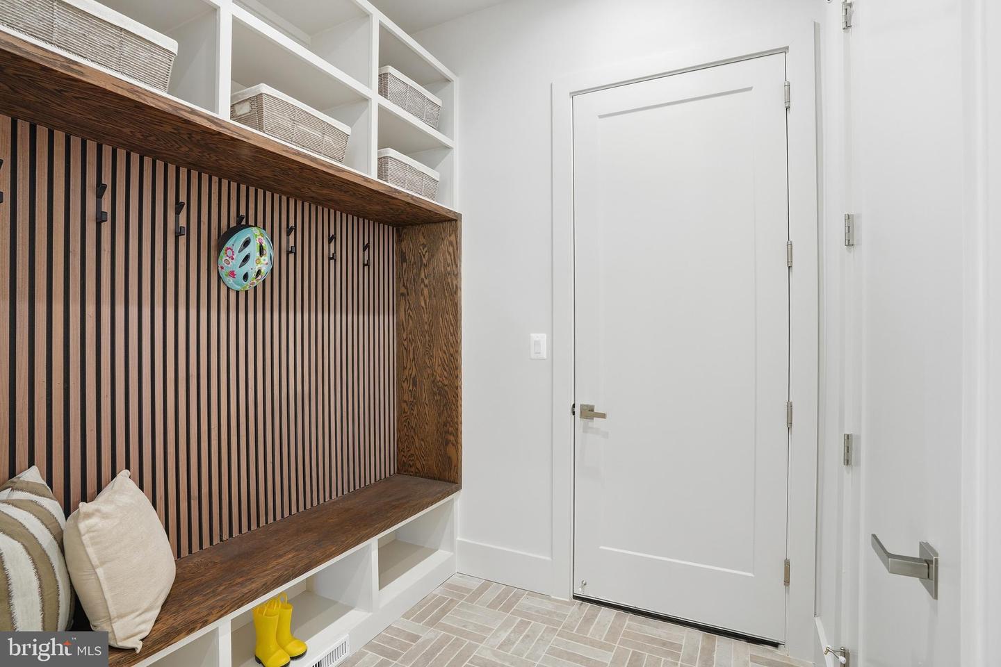 2107 GREENWICH ST, FALLS CHURCH, Virginia 22043, 7 Bedrooms Bedrooms, ,7 BathroomsBathrooms,Residential,For sale,2107 GREENWICH ST,VAFX2288490 MLS # VAFX2288490