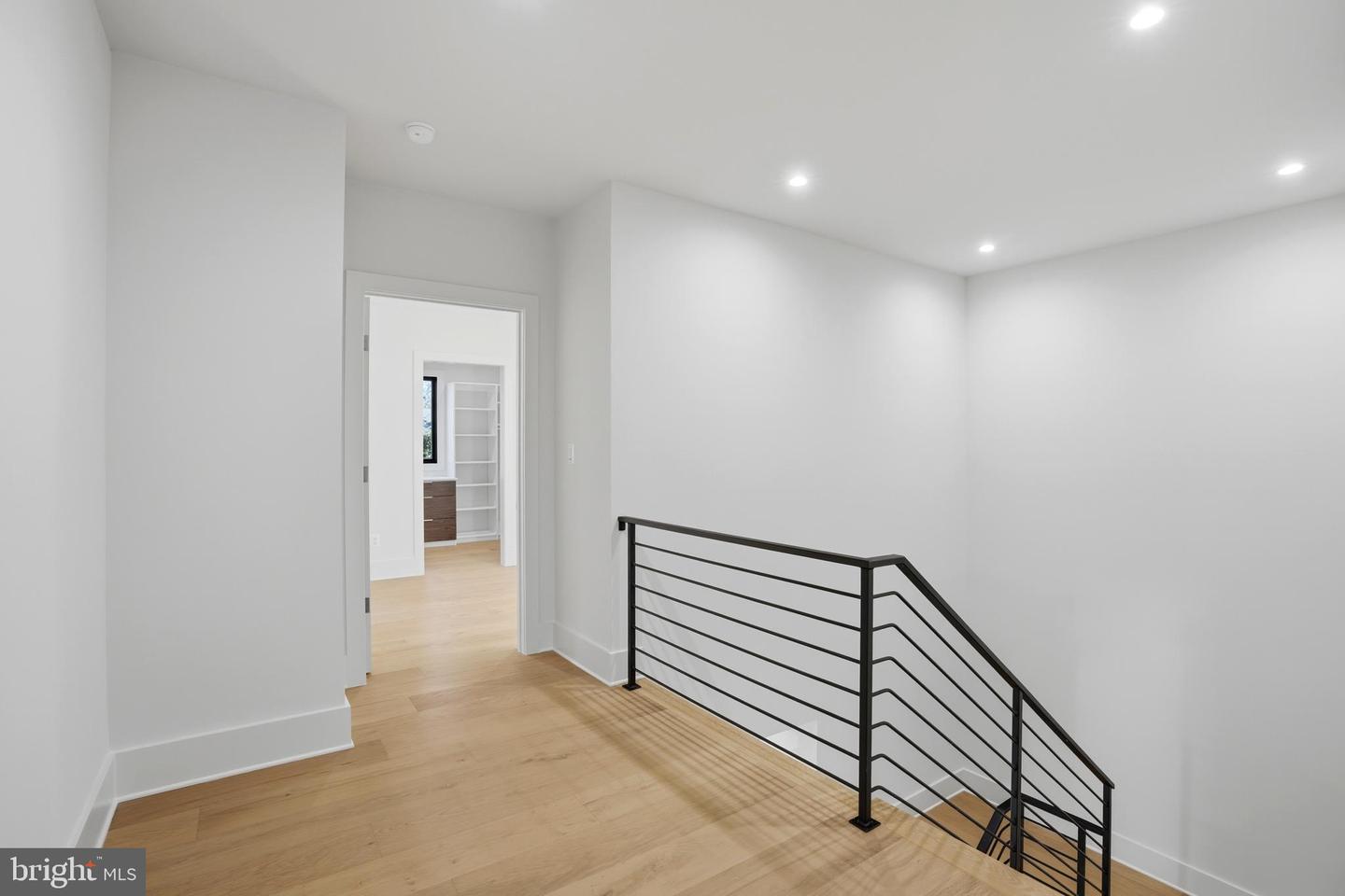 2107 GREENWICH ST, FALLS CHURCH, Virginia 22043, 7 Bedrooms Bedrooms, ,7 BathroomsBathrooms,Residential,For sale,2107 GREENWICH ST,VAFX2288490 MLS # VAFX2288490