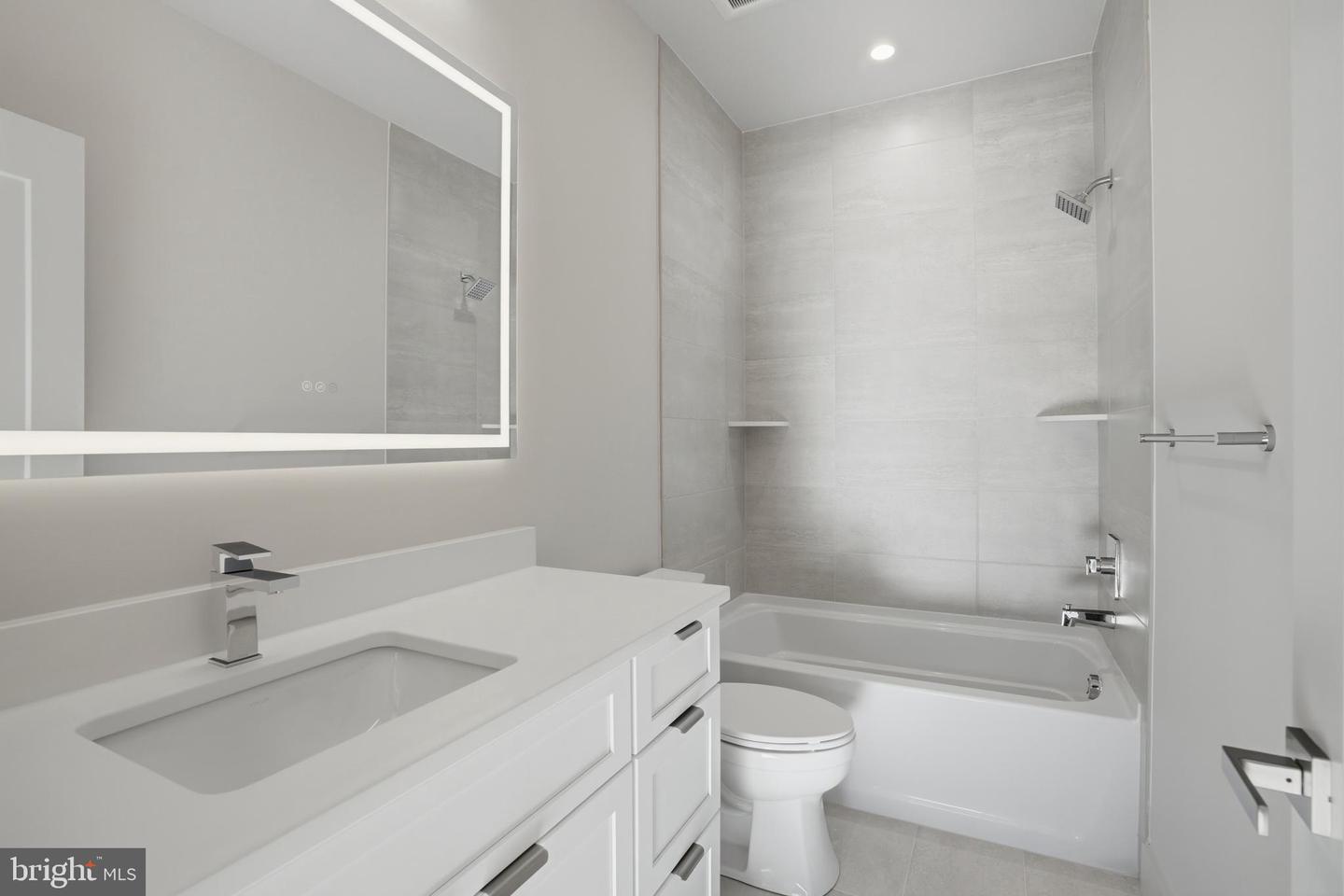 2107 GREENWICH ST, FALLS CHURCH, Virginia 22043, 7 Bedrooms Bedrooms, ,7 BathroomsBathrooms,Residential,For sale,2107 GREENWICH ST,VAFX2288490 MLS # VAFX2288490