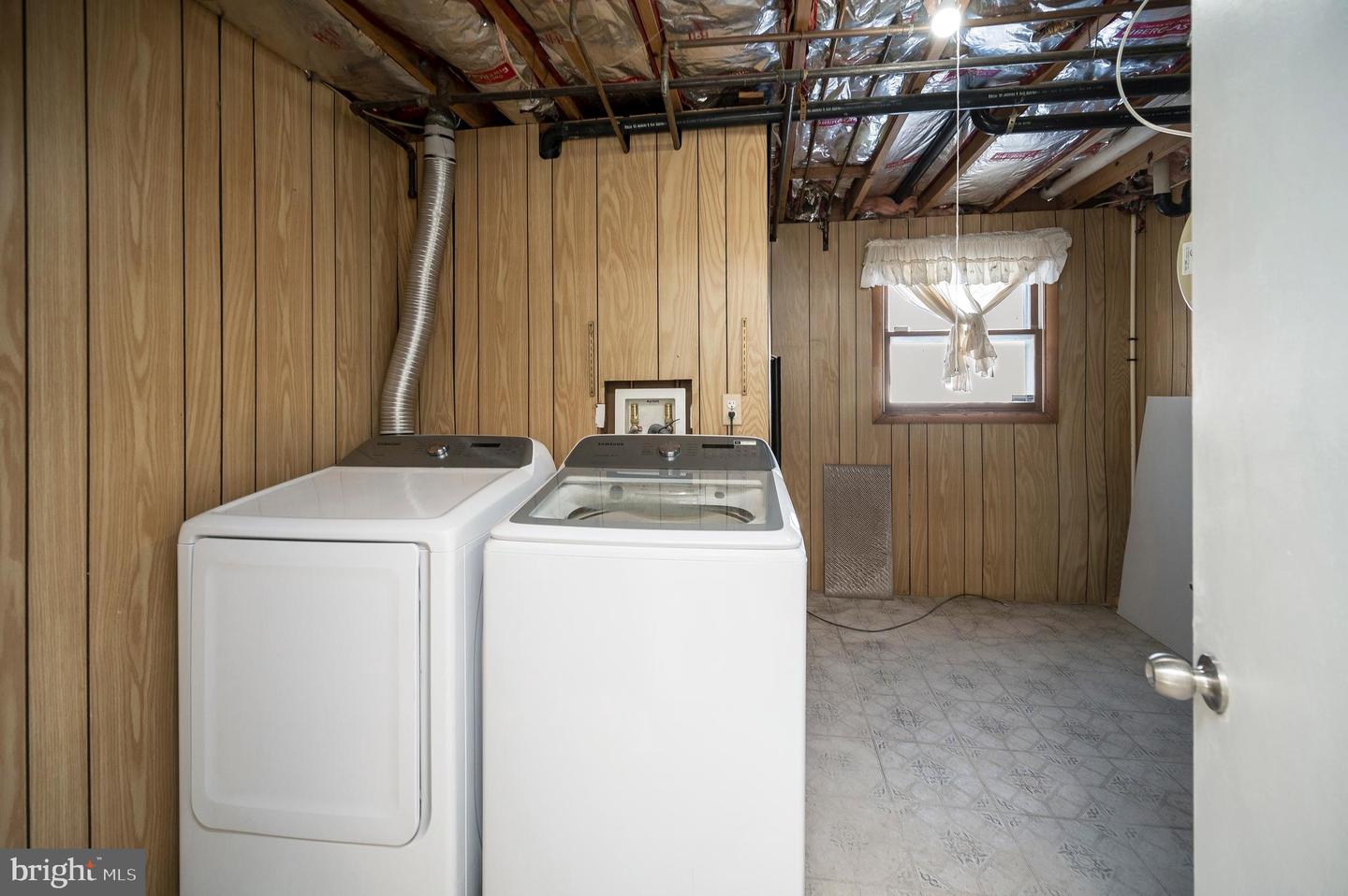 3517 WAVERLY DR, FREDERICKSBURG, Virginia 22407, 3 Bedrooms Bedrooms, ,2 BathroomsBathrooms,Residential,For sale,3517 WAVERLY DR,VASP2039010 MLS # VASP2039010