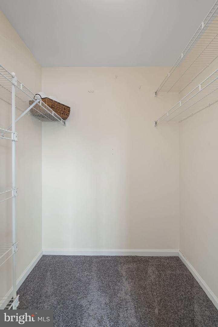 8087 LACY DR #204, MANASSAS, Virginia 20109, 2 Bedrooms Bedrooms, ,2 BathroomsBathrooms,Residential,For sale,8087 LACY DR #204,VAPW2111688 MLS # VAPW2111688