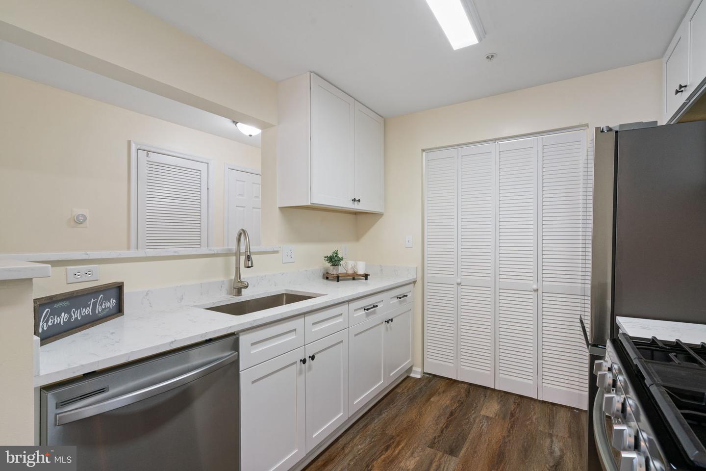 8087 LACY DR #204, MANASSAS, Virginia 20109, 2 Bedrooms Bedrooms, ,2 BathroomsBathrooms,Residential,For sale,8087 LACY DR #204,VAPW2111688 MLS # VAPW2111688