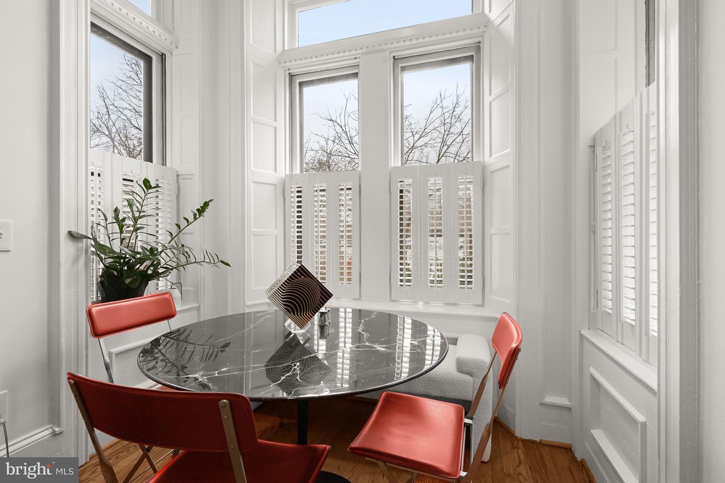 408 SEWARD SQ SE #1, WASHINGTON, District Of Columbia 20003, 1 Bedroom Bedrooms, ,1 BathroomBathrooms,Residential,For sale,408 SEWARD SQ SE #1,DCDC2244280 MLS # DCDC2244280