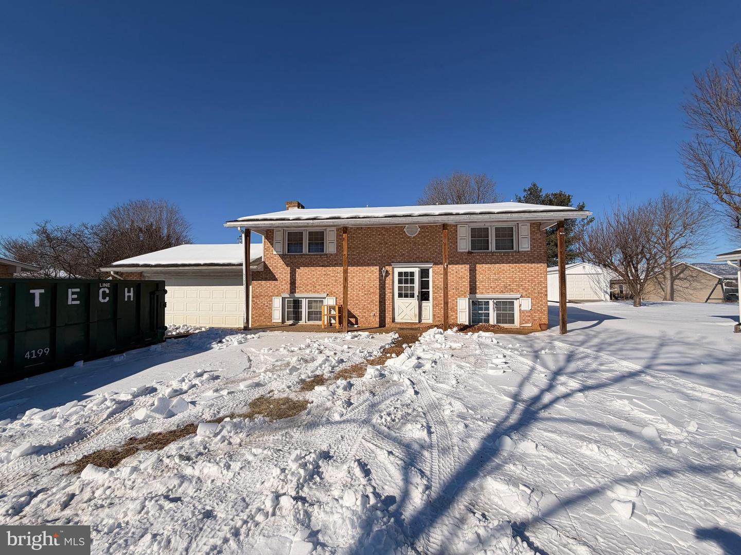 122 SKYMONT DR, BROADWAY, Virginia 22815, 4 Bedrooms Bedrooms, ,2 BathroomsBathrooms,Residential,For sale,122 SKYMONT DR,VARO2002830 MLS # VARO2002830