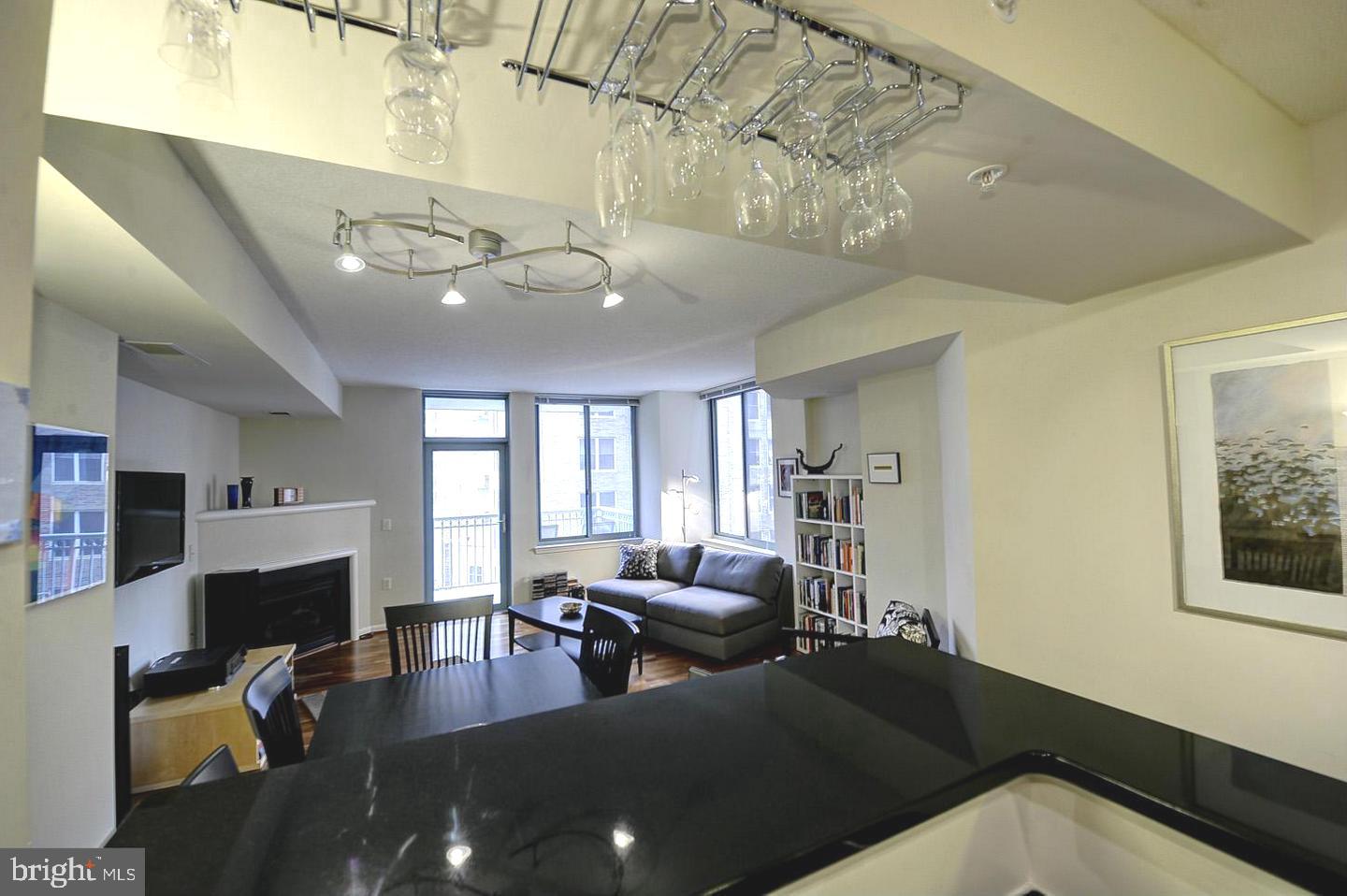 851 N GLEBE RD #909, ARLINGTON, Virginia 22203, 1 Bedroom Bedrooms, 5 Rooms Rooms,1 BathroomBathrooms,Residential,For sale,851 N GLEBE RD #909,VAAR2068372 MLS # VAAR2068372