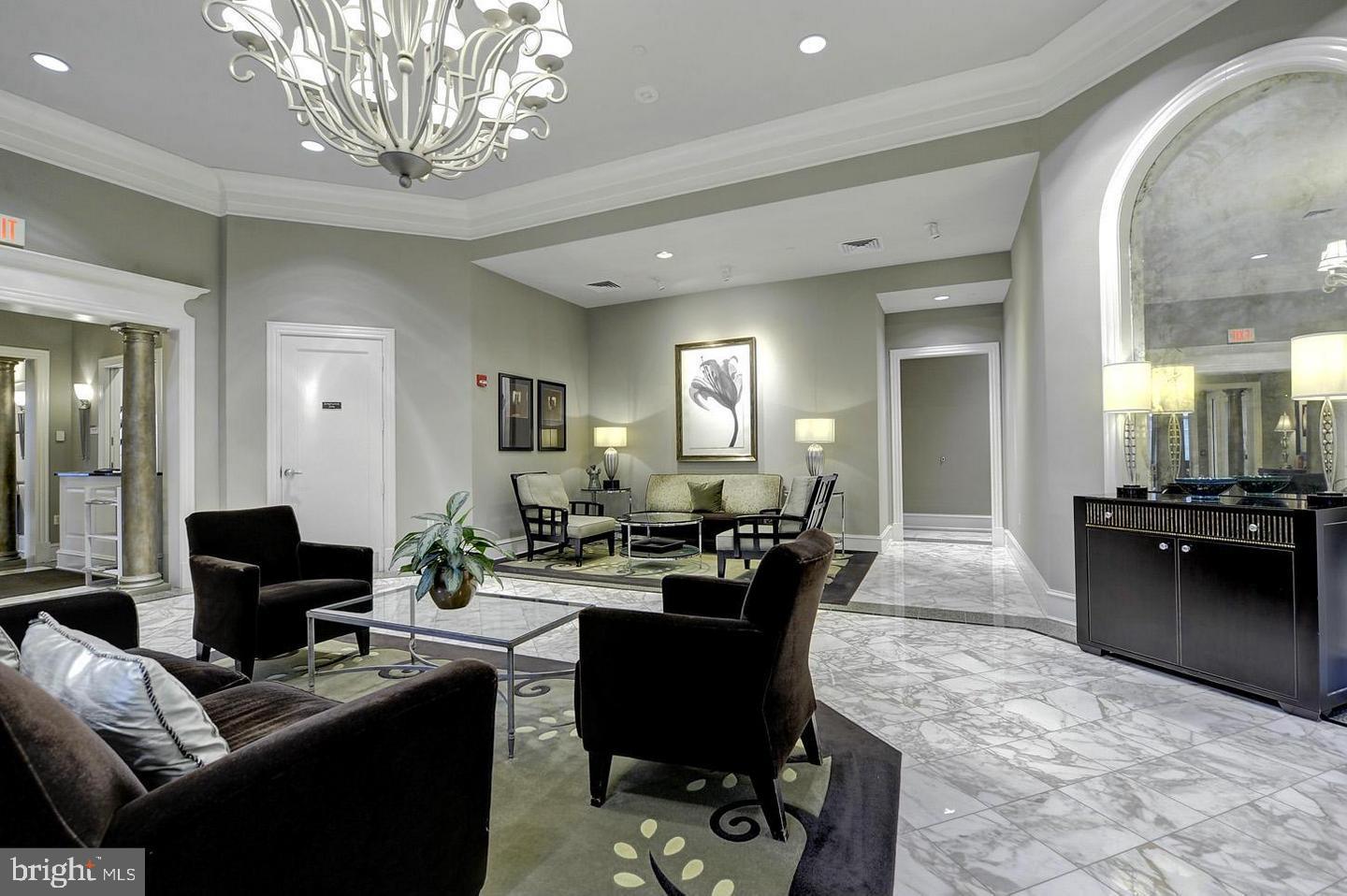 851 N GLEBE RD #909, ARLINGTON, Virginia 22203, 1 Bedroom Bedrooms, 5 Rooms Rooms,1 BathroomBathrooms,Residential,For sale,851 N GLEBE RD #909,VAAR2068372 MLS # VAAR2068372