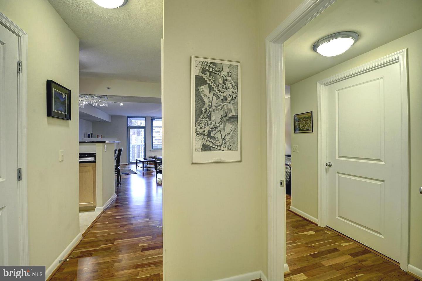 851 N GLEBE RD #909, ARLINGTON, Virginia 22203, 1 Bedroom Bedrooms, 5 Rooms Rooms,1 BathroomBathrooms,Residential,For sale,851 N GLEBE RD #909,VAAR2068372 MLS # VAAR2068372