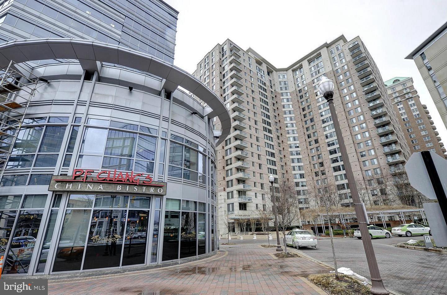 851 N GLEBE RD #909, ARLINGTON, Virginia 22203, 1 Bedroom Bedrooms, 5 Rooms Rooms,1 BathroomBathrooms,Residential,For sale,851 N GLEBE RD #909,VAAR2068372 MLS # VAAR2068372