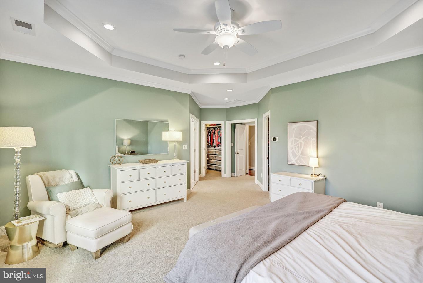 8028 WELLINGTON RD, ALEXANDRIA, Virginia 22308, 5 Bedrooms Bedrooms, ,4 BathroomsBathrooms,Residential,For sale,8028 WELLINGTON RD,VAFX2288542 MLS # VAFX2288542