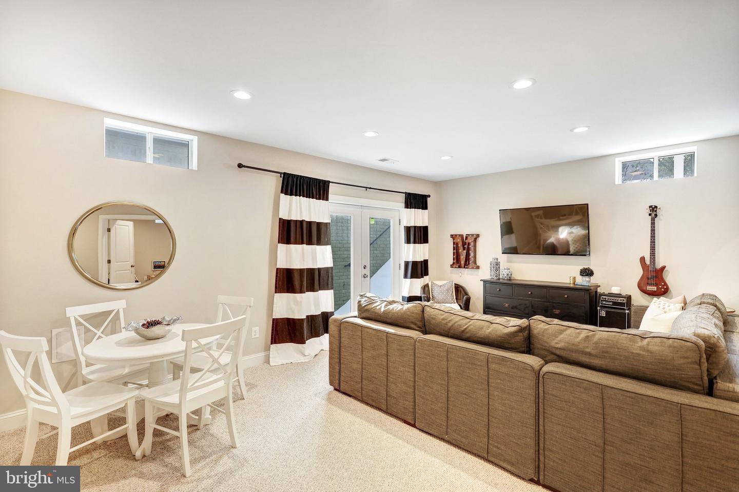 8028 WELLINGTON RD, ALEXANDRIA, Virginia 22308, 5 Bedrooms Bedrooms, ,4 BathroomsBathrooms,Residential,For sale,8028 WELLINGTON RD,VAFX2288542 MLS # VAFX2288542