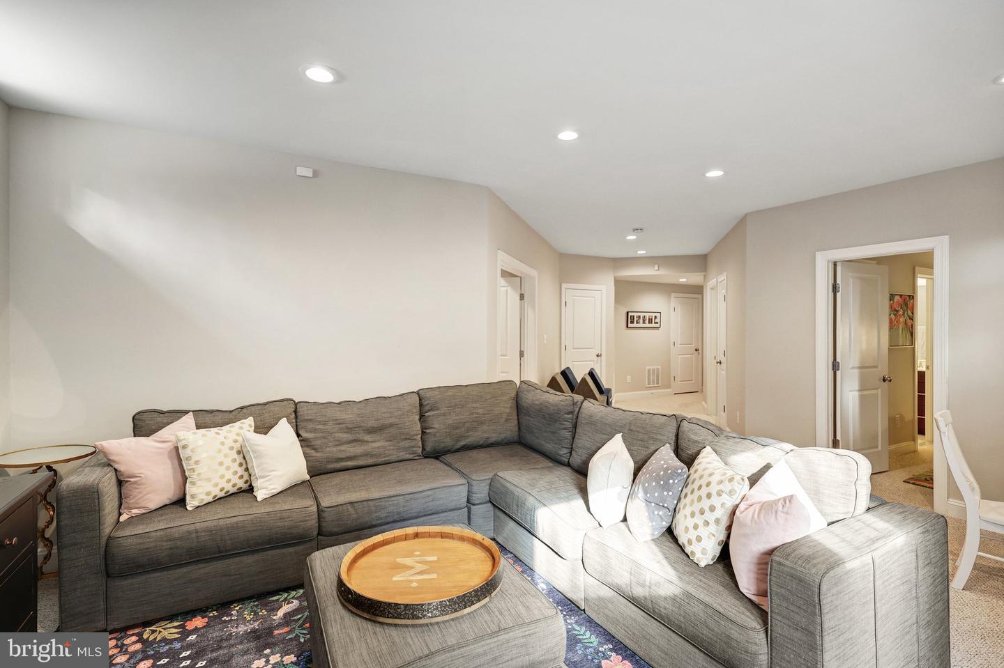 8028 WELLINGTON RD, ALEXANDRIA, Virginia 22308, 5 Bedrooms Bedrooms, ,4 BathroomsBathrooms,Residential,For sale,8028 WELLINGTON RD,VAFX2288542 MLS # VAFX2288542