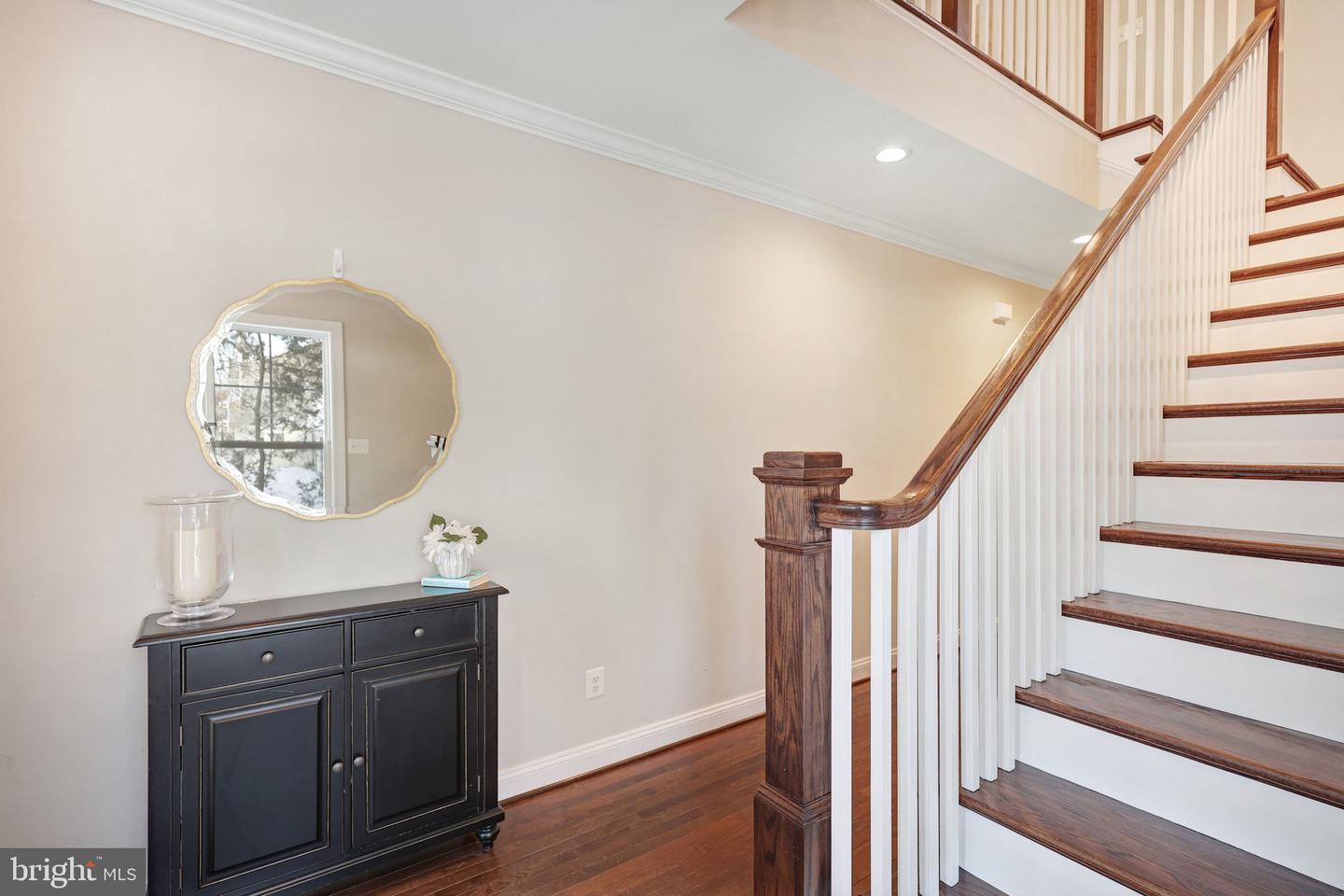 8028 WELLINGTON RD, ALEXANDRIA, Virginia 22308, 5 Bedrooms Bedrooms, ,4 BathroomsBathrooms,Residential,For sale,8028 WELLINGTON RD,VAFX2288542 MLS # VAFX2288542