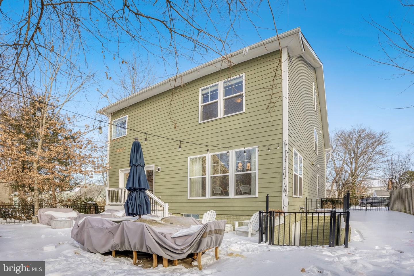 8028 WELLINGTON RD, ALEXANDRIA, Virginia 22308, 5 Bedrooms Bedrooms, ,4 BathroomsBathrooms,Residential,For sale,8028 WELLINGTON RD,VAFX2288542 MLS # VAFX2288542