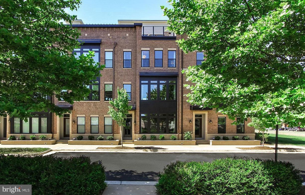 42389 WILLOW CREEK WAY, BRAMBLETON, Virginia 20148, 3 Bedrooms Bedrooms, ,3 BathroomsBathrooms,Residential,For sale,42389 WILLOW CREEK WAY,VALO2115094 MLS # VALO2115094