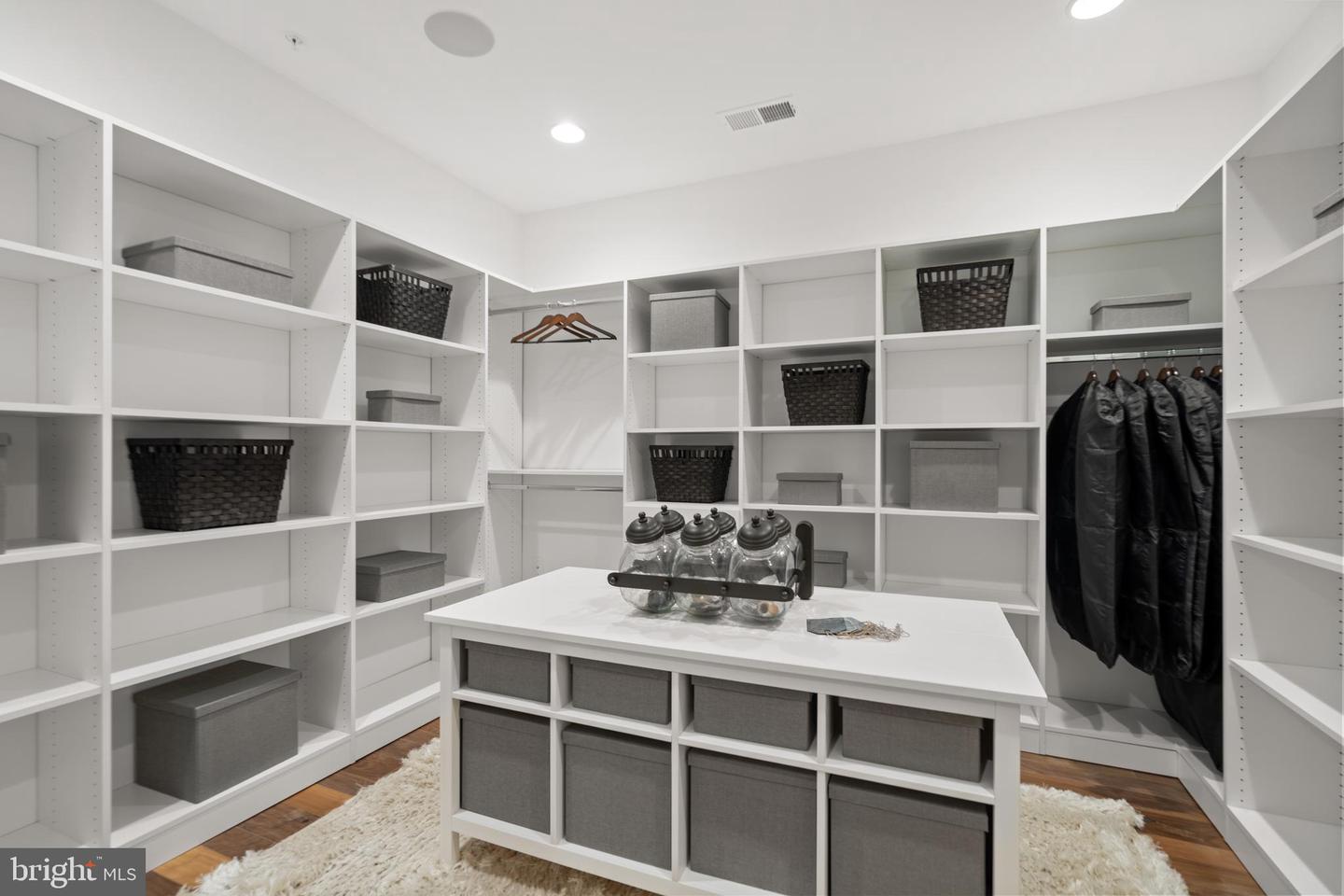 42389 WILLOW CREEK WAY, BRAMBLETON, Virginia 20148, 3 Bedrooms Bedrooms, ,3 BathroomsBathrooms,Residential,For sale,42389 WILLOW CREEK WAY,VALO2115094 MLS # VALO2115094