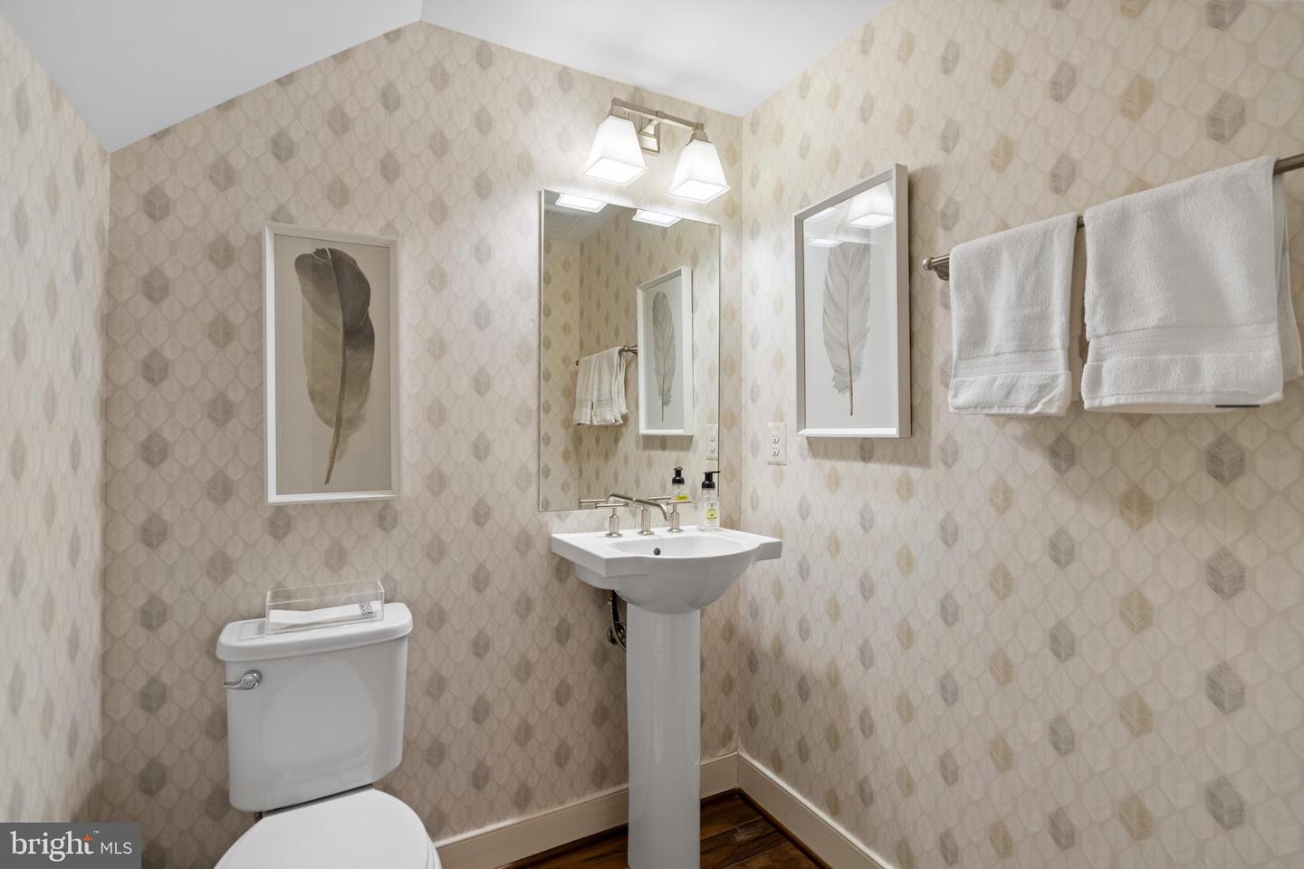 42389 WILLOW CREEK WAY, BRAMBLETON, Virginia 20148, 3 Bedrooms Bedrooms, ,3 BathroomsBathrooms,Residential,For sale,42389 WILLOW CREEK WAY,VALO2115094 MLS # VALO2115094