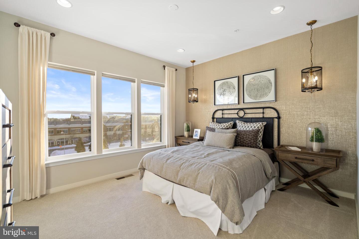 42389 WILLOW CREEK WAY, BRAMBLETON, Virginia 20148, 3 Bedrooms Bedrooms, ,3 BathroomsBathrooms,Residential,For sale,42389 WILLOW CREEK WAY,VALO2115094 MLS # VALO2115094