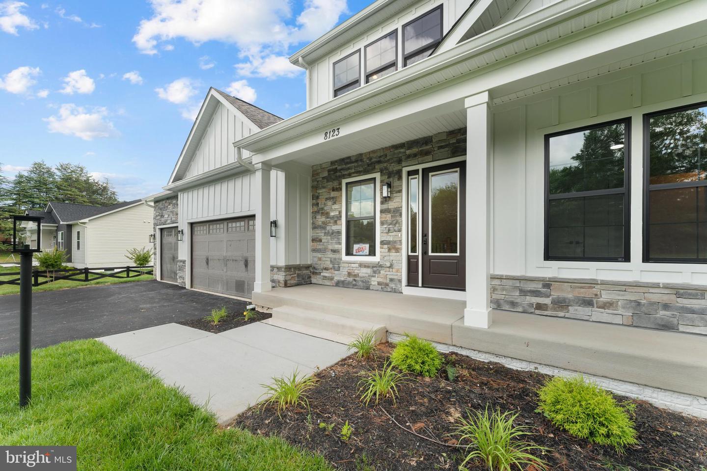 9671 MARLETTE DR, NOKESVILLE, Virginia 20181, 4 Bedrooms Bedrooms, ,3 BathroomsBathrooms,Residential,For sale,9671 MARLETTE DR,VAPW2111686 MLS # VAPW2111686