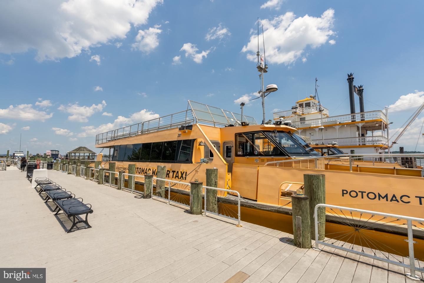 115 N LEE ST #BH207, ALEXANDRIA, Virginia 22314, 2 Bedrooms Bedrooms, ,2 BathroomsBathrooms,Residential,For sale,115 N LEE ST #BH207,VAAX2053702 MLS # VAAX2053702