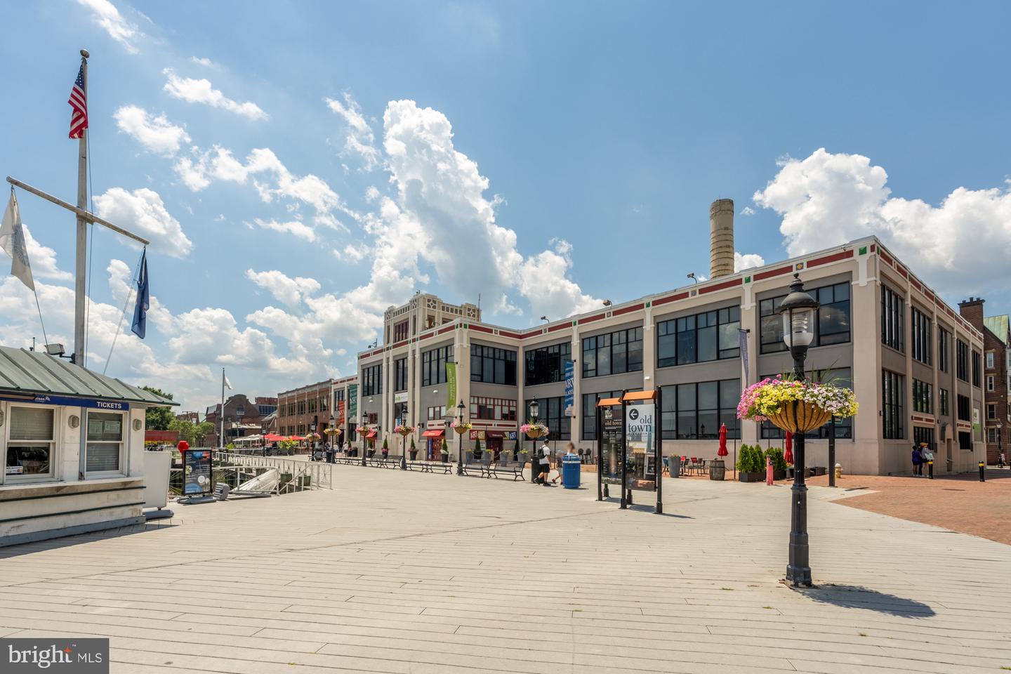 115 N LEE ST #BH207, ALEXANDRIA, Virginia 22314, 2 Bedrooms Bedrooms, ,2 BathroomsBathrooms,Residential,For sale,115 N LEE ST #BH207,VAAX2053702 MLS # VAAX2053702