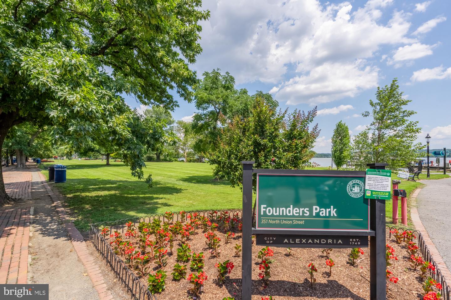 115 N LEE ST #BH207, ALEXANDRIA, Virginia 22314, 2 Bedrooms Bedrooms, ,2 BathroomsBathrooms,Residential,For sale,115 N LEE ST #BH207,VAAX2053702 MLS # VAAX2053702