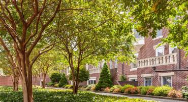 115 N LEE ST #BH207, ALEXANDRIA, Virginia 22314, 2 Bedrooms Bedrooms, ,2 BathroomsBathrooms,Residential,For sale,115 N LEE ST #BH207,VAAX2053702 MLS # VAAX2053702