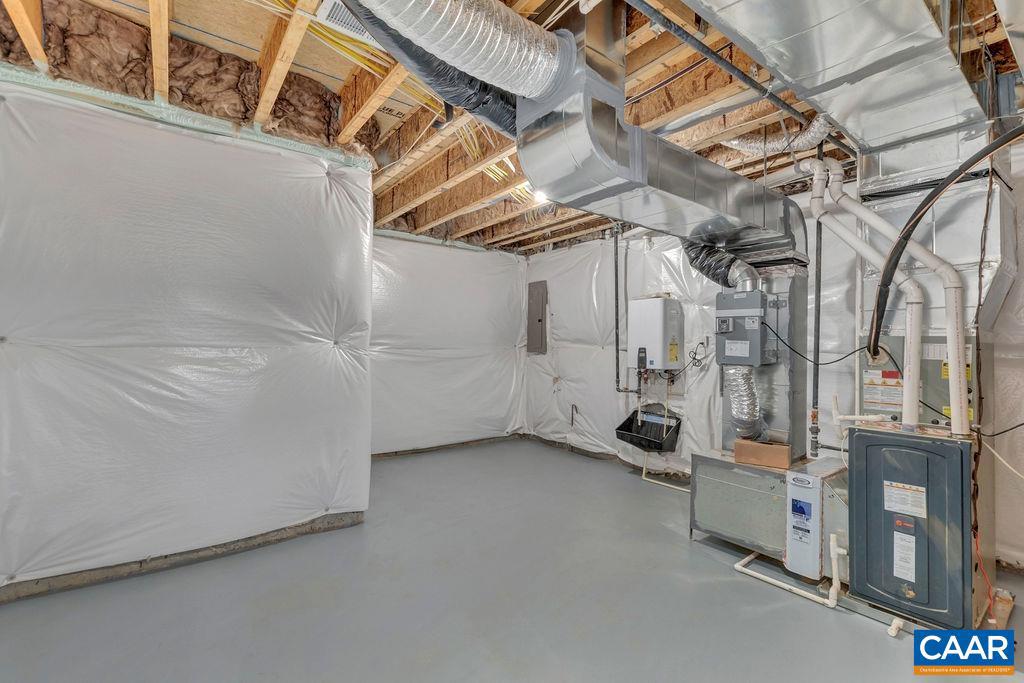 2A SABLEWOOD DR, CHARLOTTESVILLE, Virginia 22911, 5 Bedrooms Bedrooms, ,3 BathroomsBathrooms,Residential,For sale,2A SABLEWOOD DR,672979 MLS # 672979