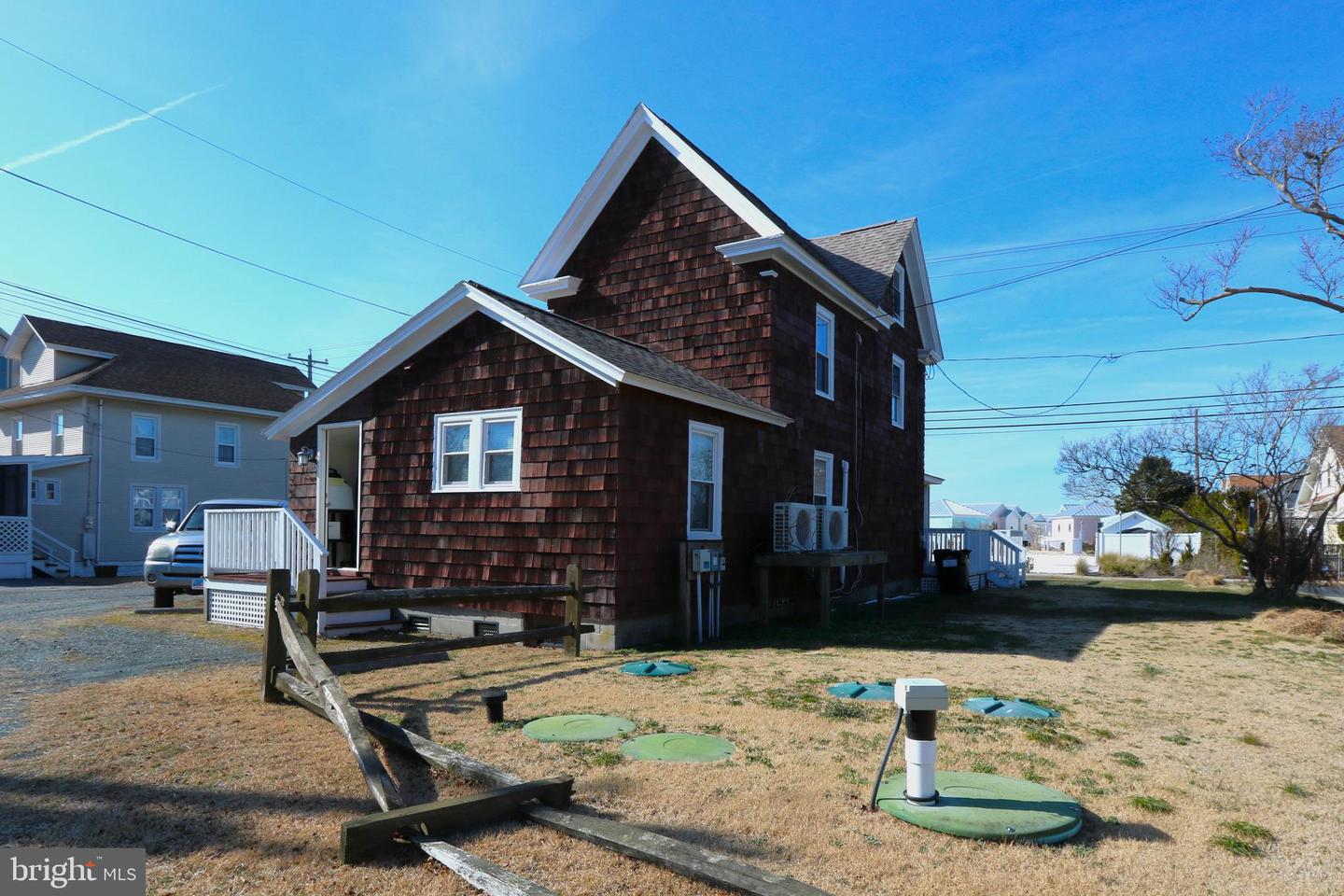 4264 MAIN ST, CHINCOTEAGUE ISLAND, Virginia 23336, 1 Bedroom Bedrooms, ,1 BathroomBathrooms,Residential,For sale,4264 MAIN ST,VAAC2002600 MLS # VAAC2002600