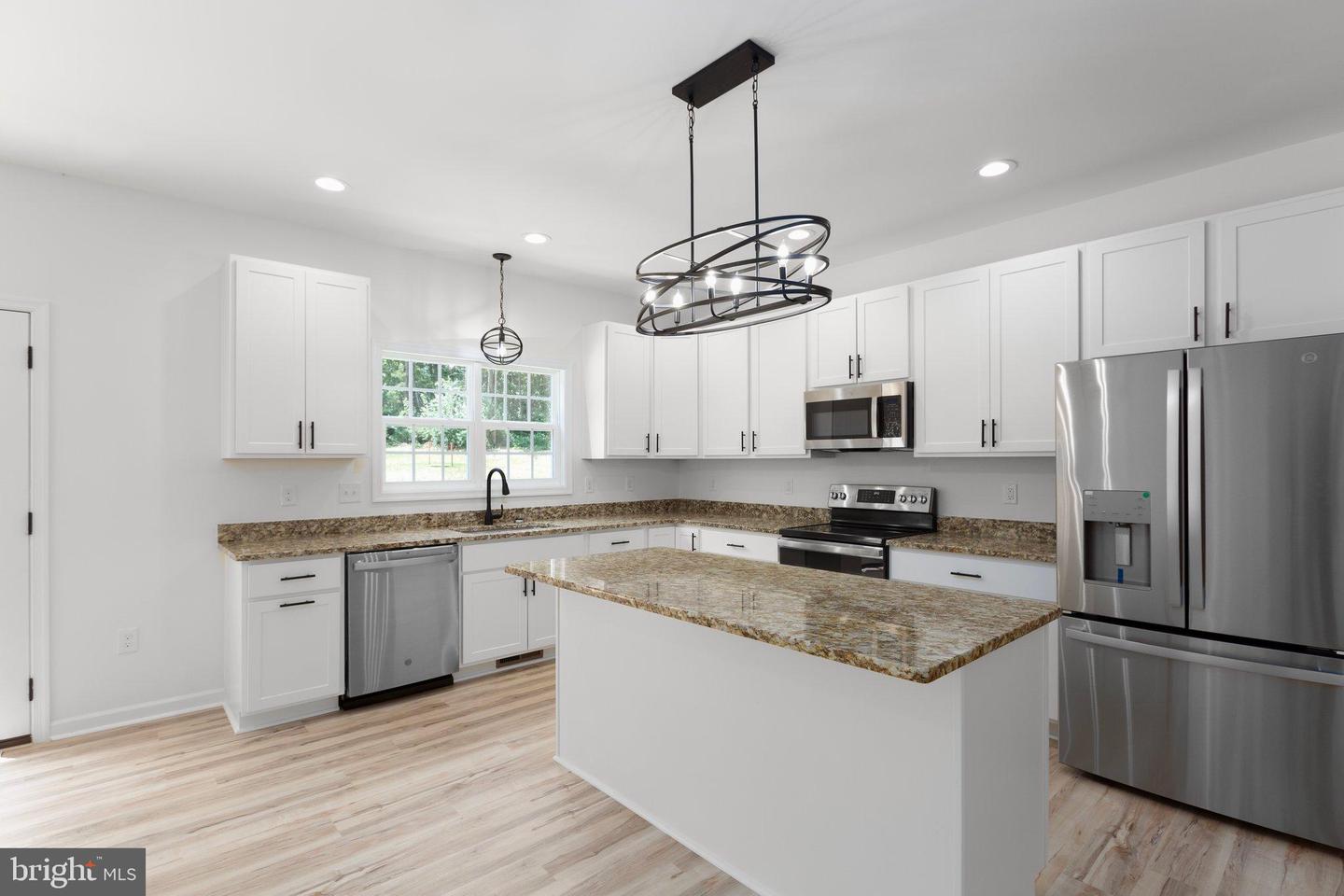 2180 WOODSON HOLLOW RD, BEAVERDAM, Virginia 23015, 3 Bedrooms Bedrooms, 8 Rooms Rooms,2 BathroomsBathrooms,Residential,For sale,2180 WOODSON HOLLOW RD,VASP2039030 MLS # VASP2039030