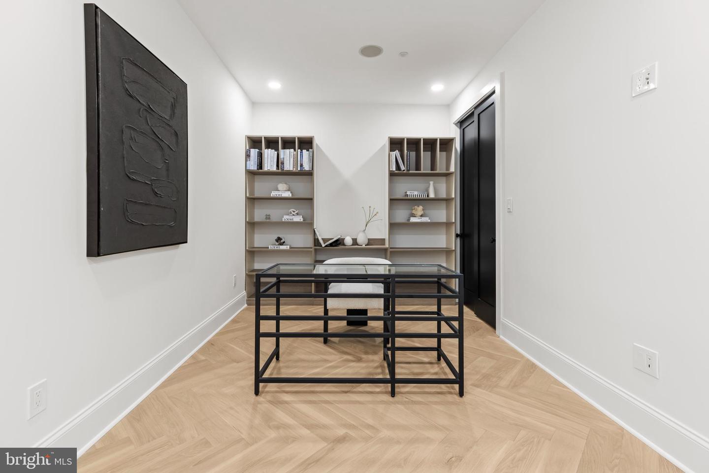 733 EUCLID ST NW #302, WASHINGTON, District Of Columbia 20001, 4 Bedrooms Bedrooms, ,4 BathroomsBathrooms,Residential,For sale,733 EUCLID ST NW #302,DCDC2244414 MLS # DCDC2244414